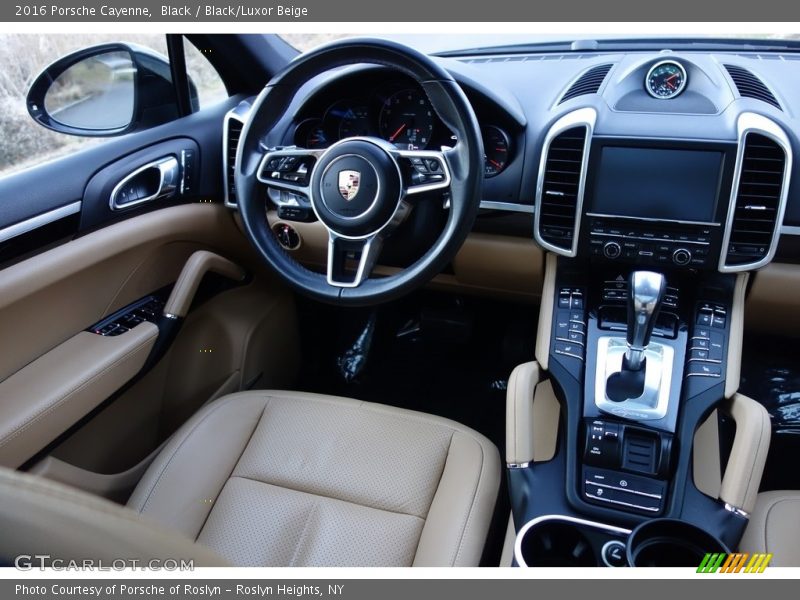 Black / Black/Luxor Beige 2016 Porsche Cayenne