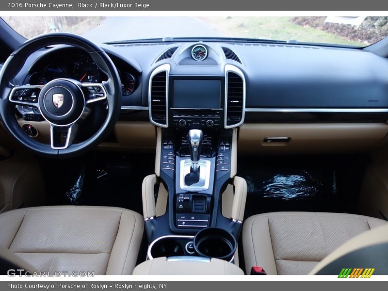 Black / Black/Luxor Beige 2016 Porsche Cayenne
