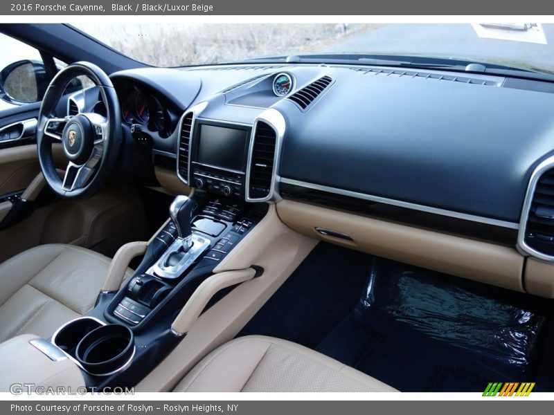 Black / Black/Luxor Beige 2016 Porsche Cayenne