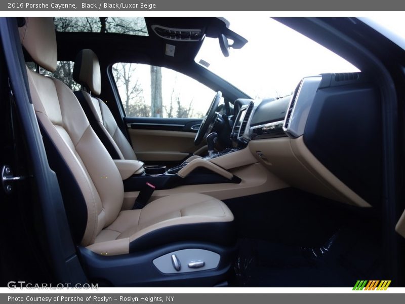 Black / Black/Luxor Beige 2016 Porsche Cayenne