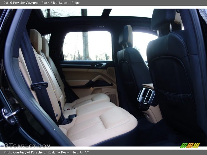Black / Black/Luxor Beige 2016 Porsche Cayenne