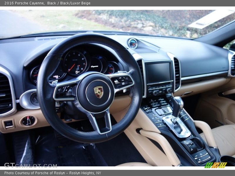 Black / Black/Luxor Beige 2016 Porsche Cayenne