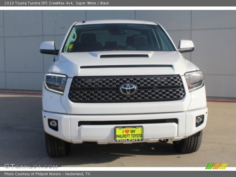Super White / Black 2019 Toyota Tundra SR5 CrewMax 4x4