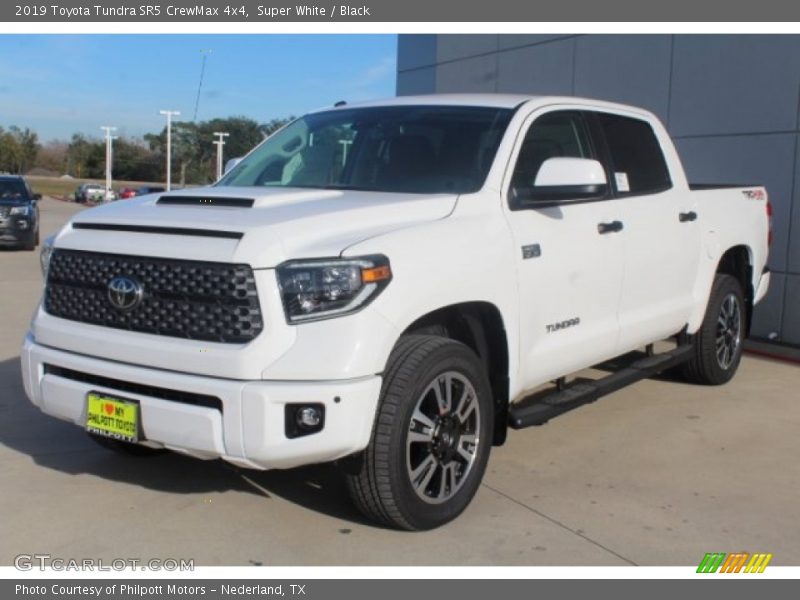 Super White / Black 2019 Toyota Tundra SR5 CrewMax 4x4