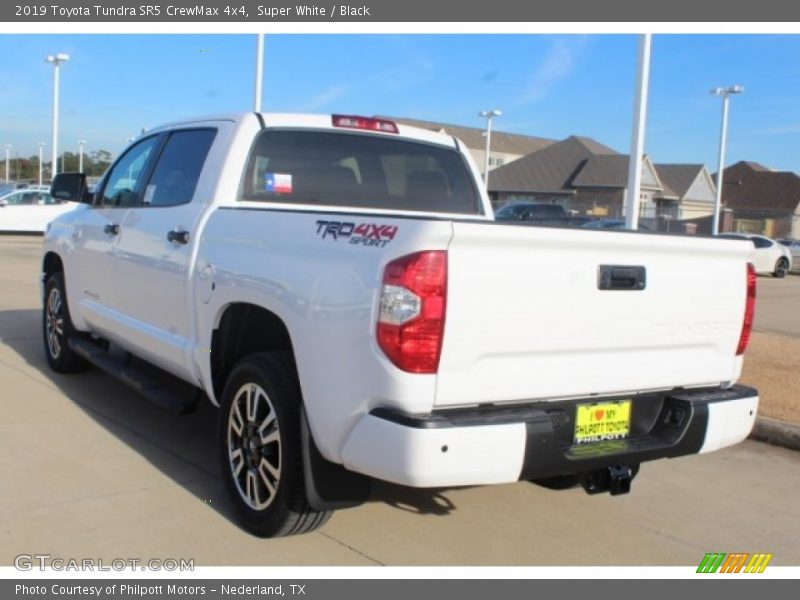 Super White / Black 2019 Toyota Tundra SR5 CrewMax 4x4