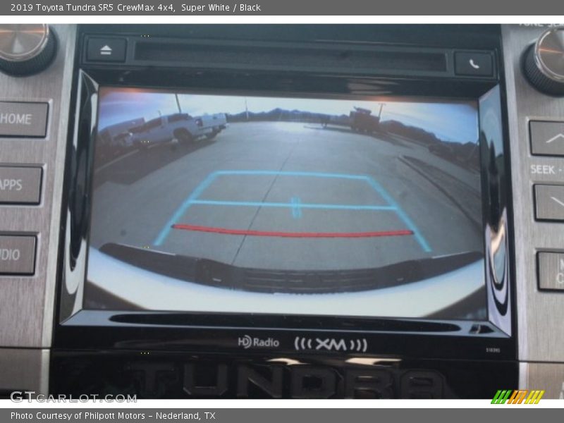 Super White / Black 2019 Toyota Tundra SR5 CrewMax 4x4