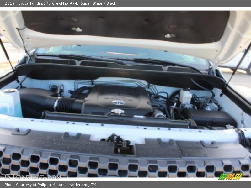 Super White / Black 2019 Toyota Tundra SR5 CrewMax 4x4