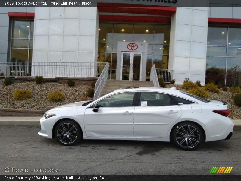 Wind Chill Pearl / Black 2019 Toyota Avalon XSE