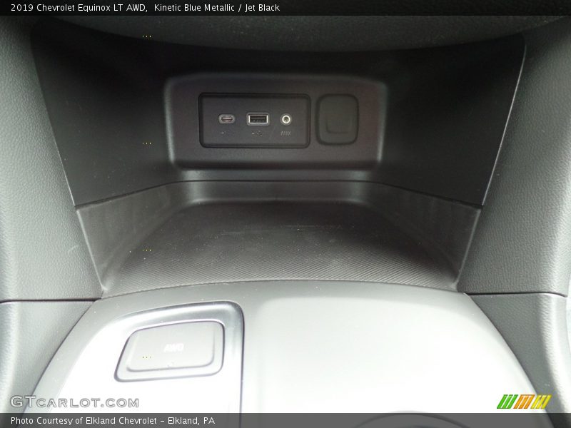 Kinetic Blue Metallic / Jet Black 2019 Chevrolet Equinox LT AWD