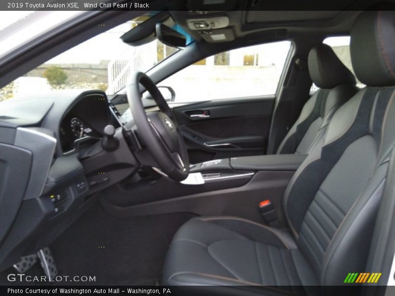 Wind Chill Pearl / Black 2019 Toyota Avalon XSE