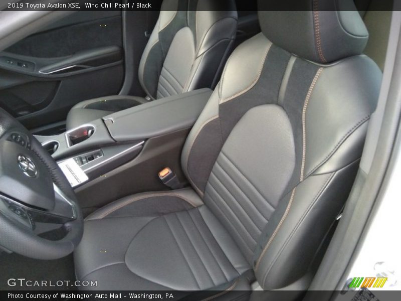 Wind Chill Pearl / Black 2019 Toyota Avalon XSE