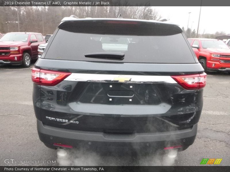 Graphite Metallic / Jet Black 2019 Chevrolet Traverse LT AWD