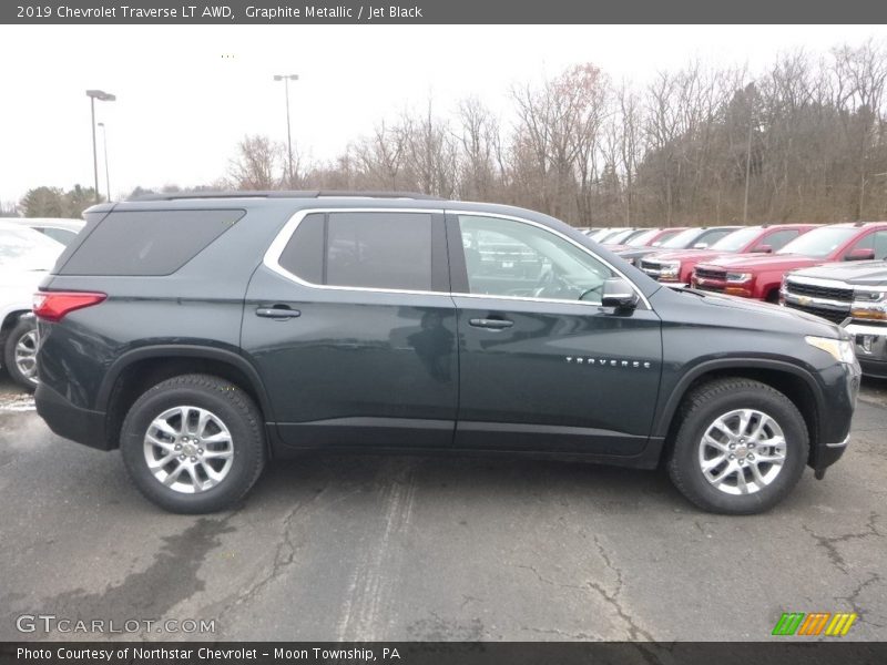 Graphite Metallic / Jet Black 2019 Chevrolet Traverse LT AWD