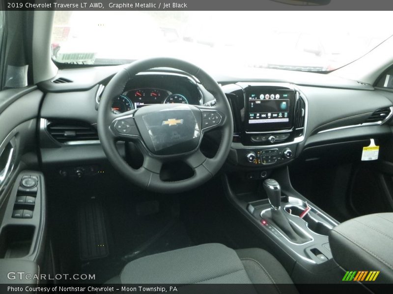 Graphite Metallic / Jet Black 2019 Chevrolet Traverse LT AWD