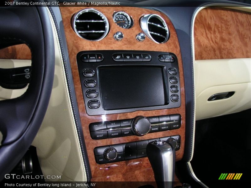 Glacier White / Magnolia/Nautic 2007 Bentley Continental GTC