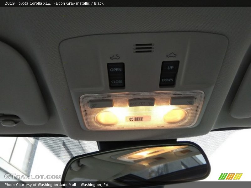 Falcon Gray metallic / Black 2019 Toyota Corolla XLE