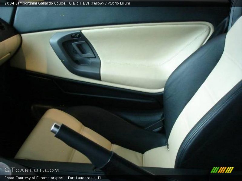 Giallo Halys (Yellow) / Avorio Lilium 2004 Lamborghini Gallardo Coupe