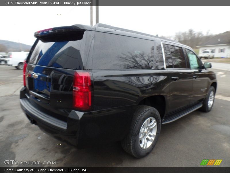 Black / Jet Black 2019 Chevrolet Suburban LS 4WD