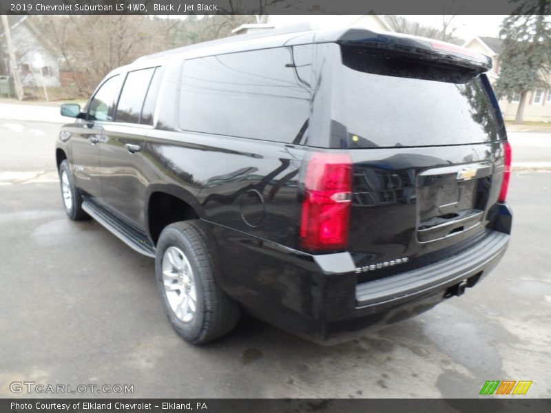 Black / Jet Black 2019 Chevrolet Suburban LS 4WD