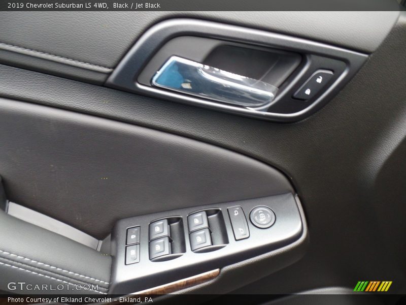 Black / Jet Black 2019 Chevrolet Suburban LS 4WD