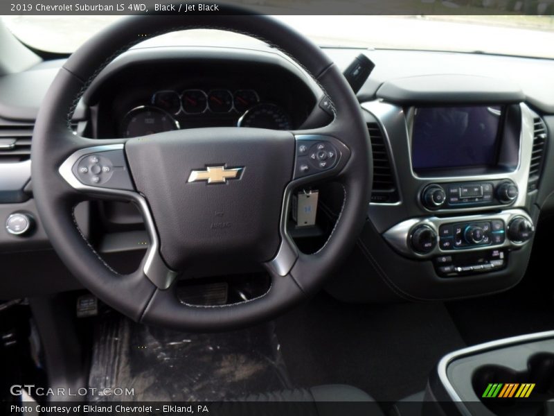 Black / Jet Black 2019 Chevrolet Suburban LS 4WD