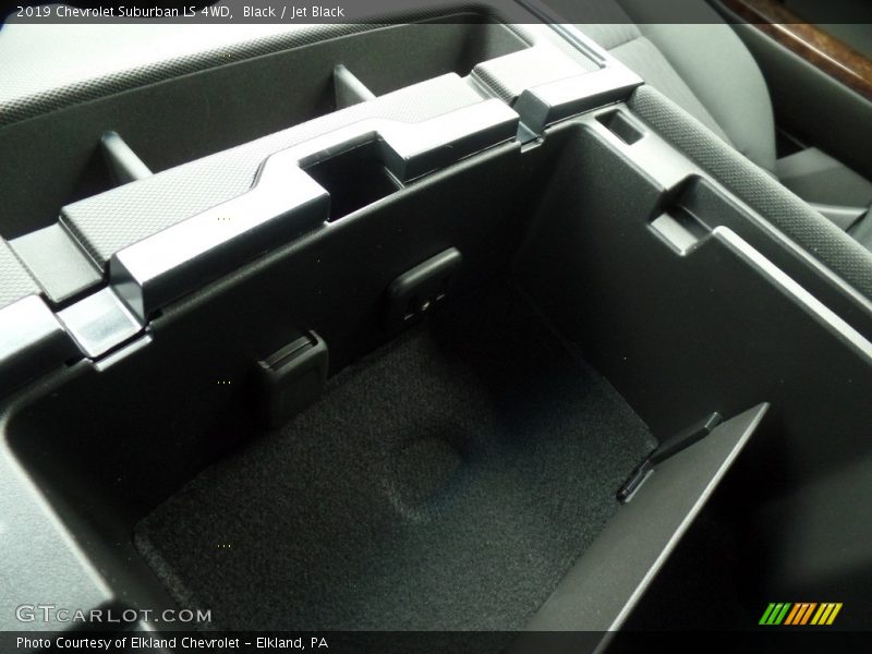 Black / Jet Black 2019 Chevrolet Suburban LS 4WD
