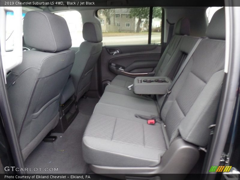 Black / Jet Black 2019 Chevrolet Suburban LS 4WD