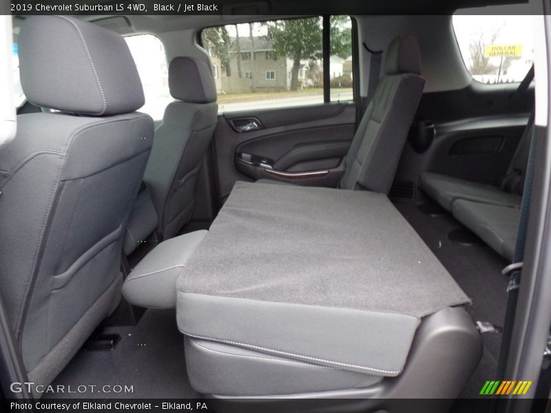 Black / Jet Black 2019 Chevrolet Suburban LS 4WD