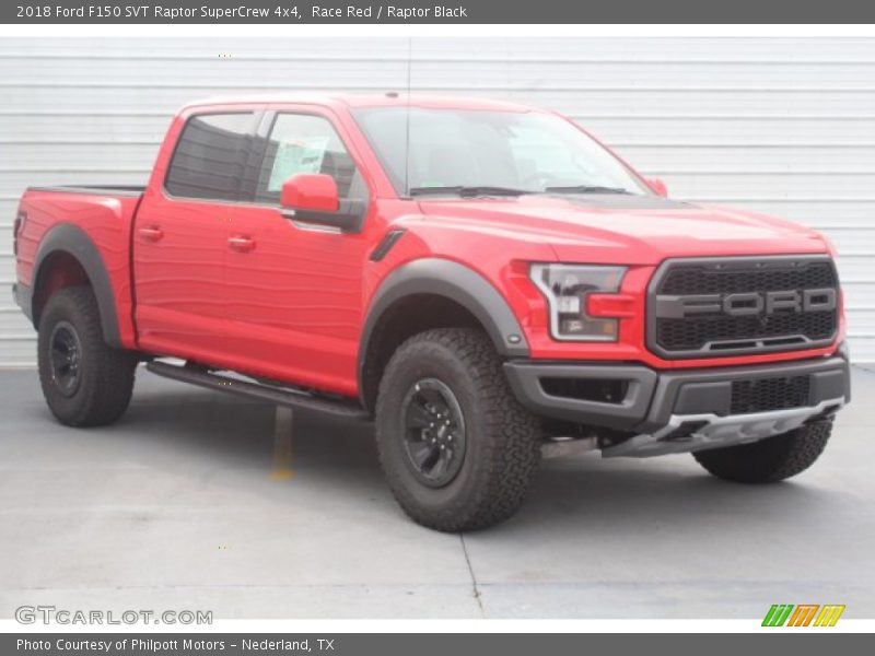 Front 3/4 View of 2018 F150 SVT Raptor SuperCrew 4x4
