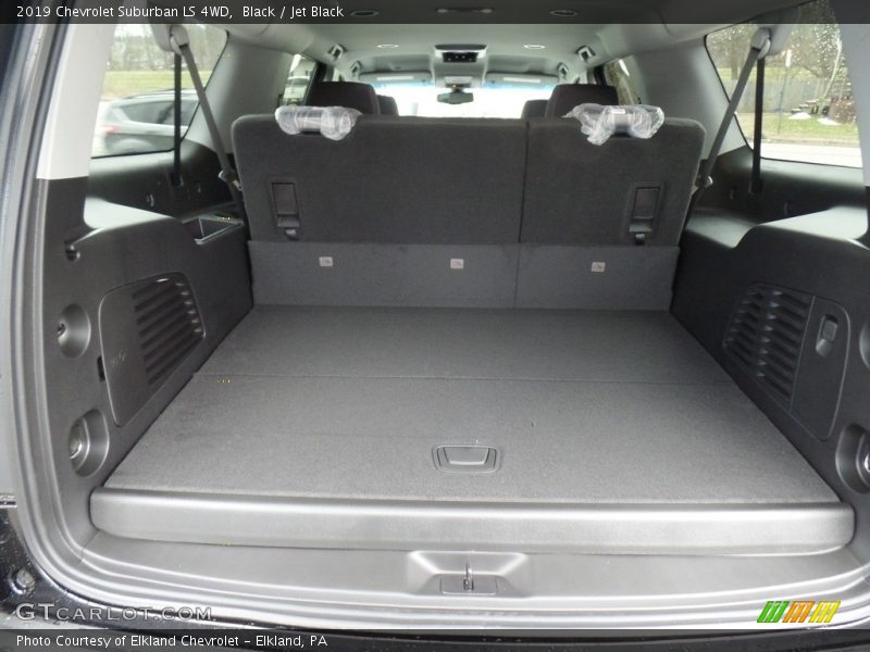 Black / Jet Black 2019 Chevrolet Suburban LS 4WD