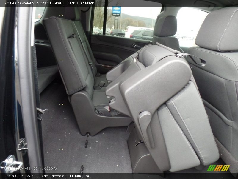 Black / Jet Black 2019 Chevrolet Suburban LS 4WD