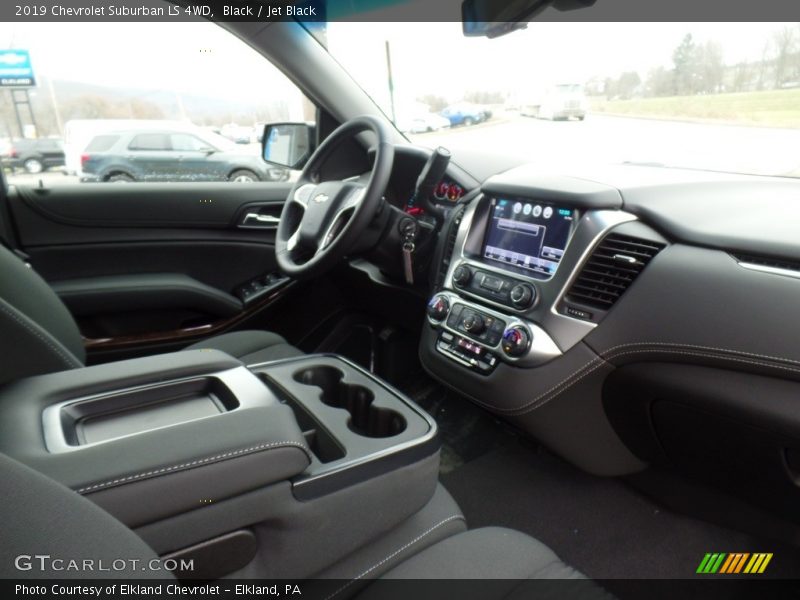 Black / Jet Black 2019 Chevrolet Suburban LS 4WD