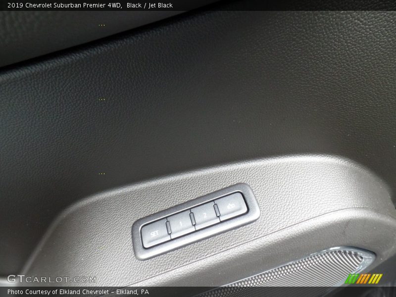 Black / Jet Black 2019 Chevrolet Suburban Premier 4WD