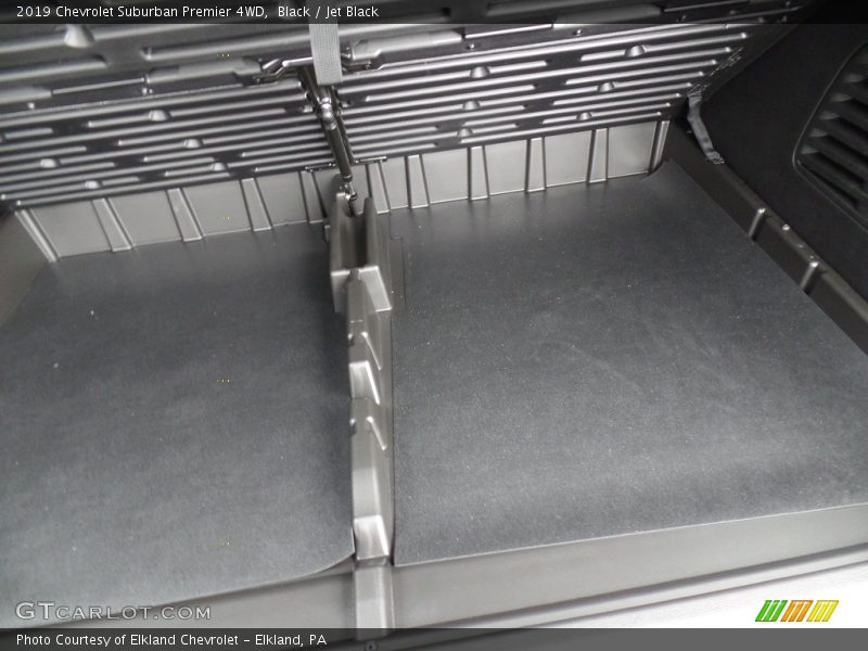 Black / Jet Black 2019 Chevrolet Suburban Premier 4WD