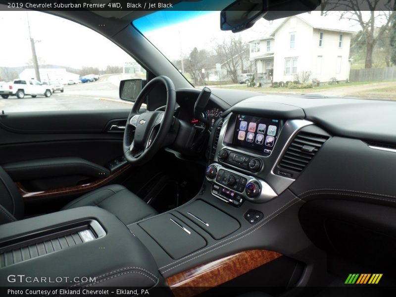 Black / Jet Black 2019 Chevrolet Suburban Premier 4WD