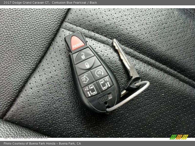 Contusion Blue Pearlcoat / Black 2017 Dodge Grand Caravan GT