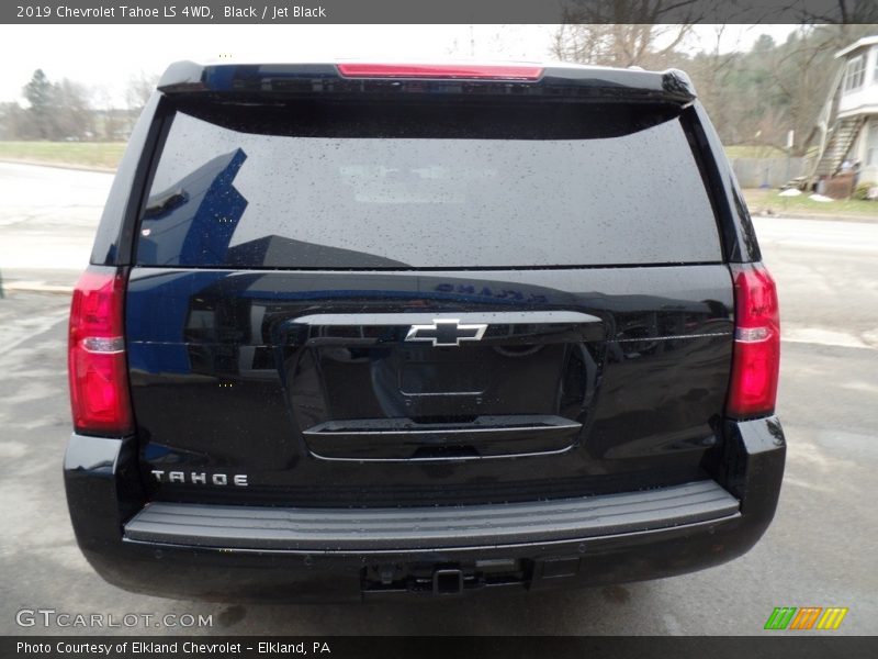 Black / Jet Black 2019 Chevrolet Tahoe LS 4WD