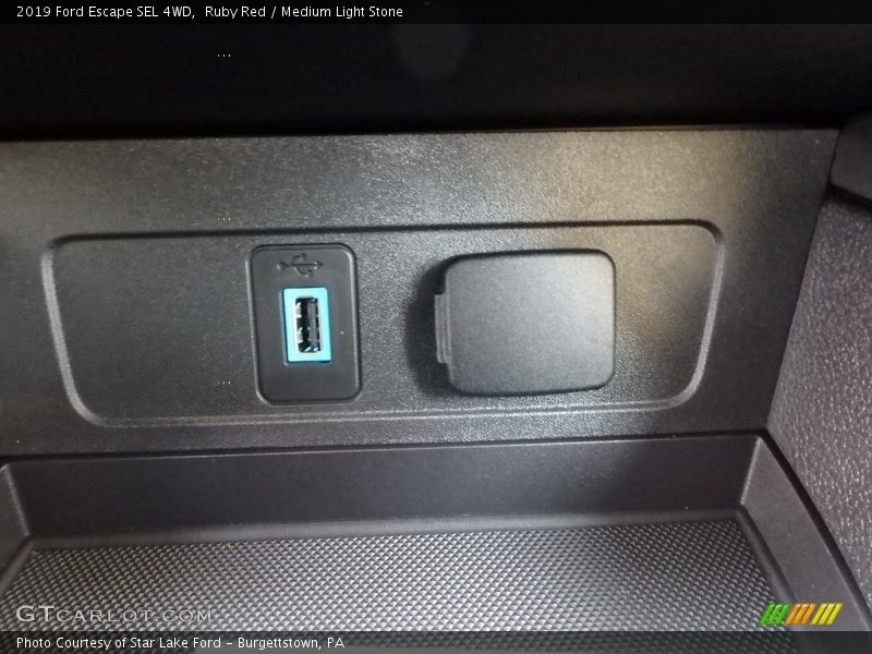 Ruby Red / Medium Light Stone 2019 Ford Escape SEL 4WD