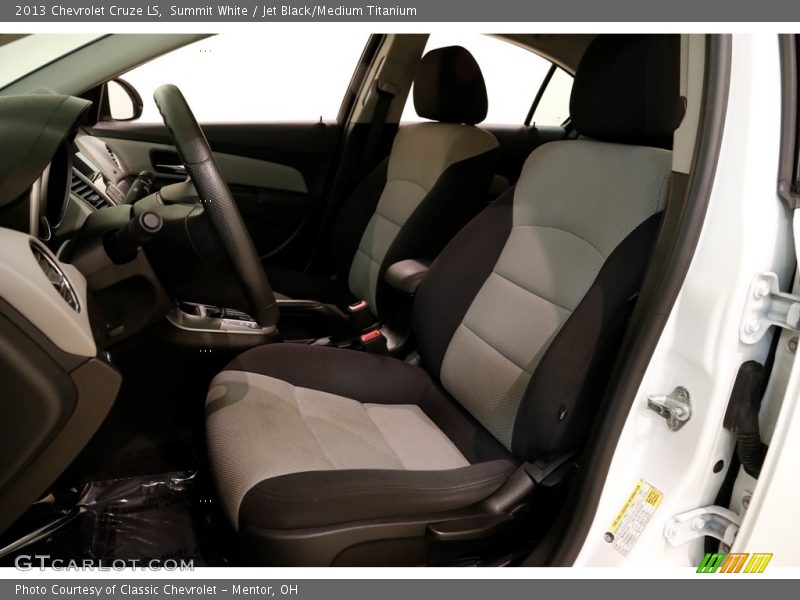 Summit White / Jet Black/Medium Titanium 2013 Chevrolet Cruze LS