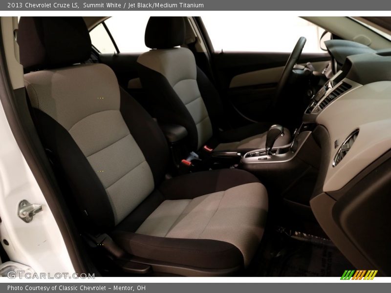 Summit White / Jet Black/Medium Titanium 2013 Chevrolet Cruze LS