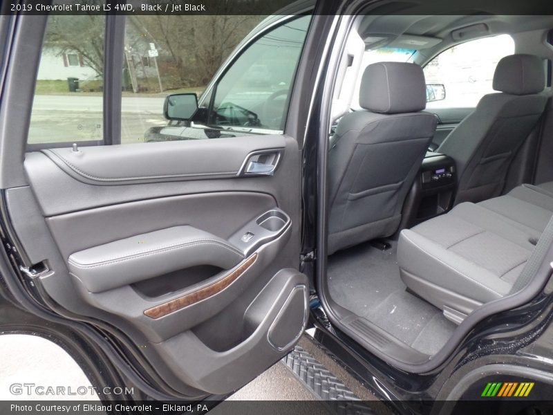Black / Jet Black 2019 Chevrolet Tahoe LS 4WD