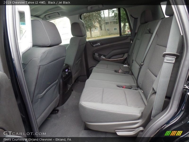 Black / Jet Black 2019 Chevrolet Tahoe LS 4WD