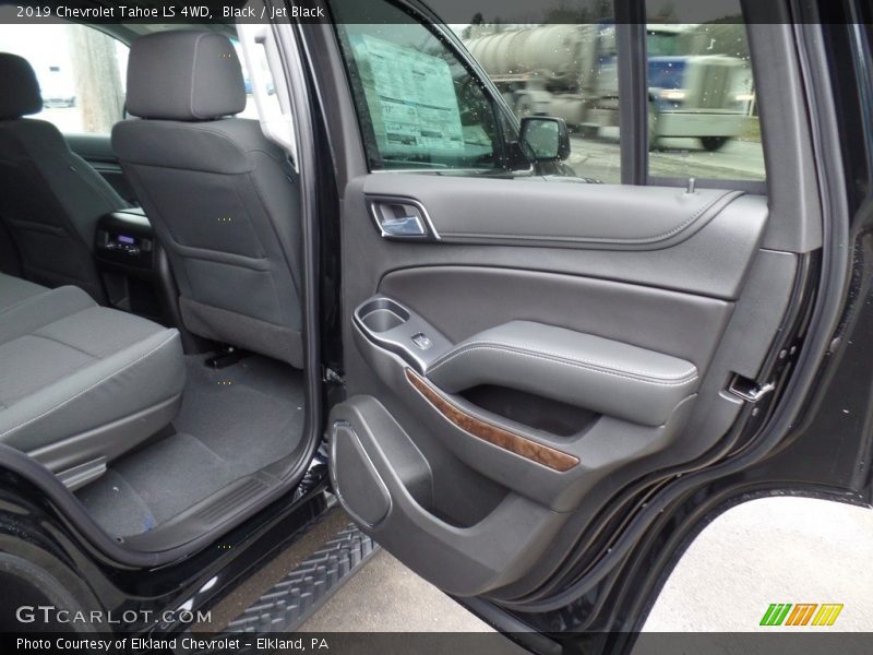 Black / Jet Black 2019 Chevrolet Tahoe LS 4WD