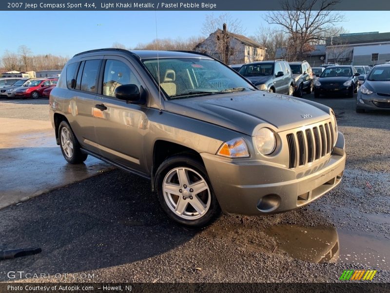 Light Khaki Metallic / Pastel Pebble Beige 2007 Jeep Compass Sport 4x4