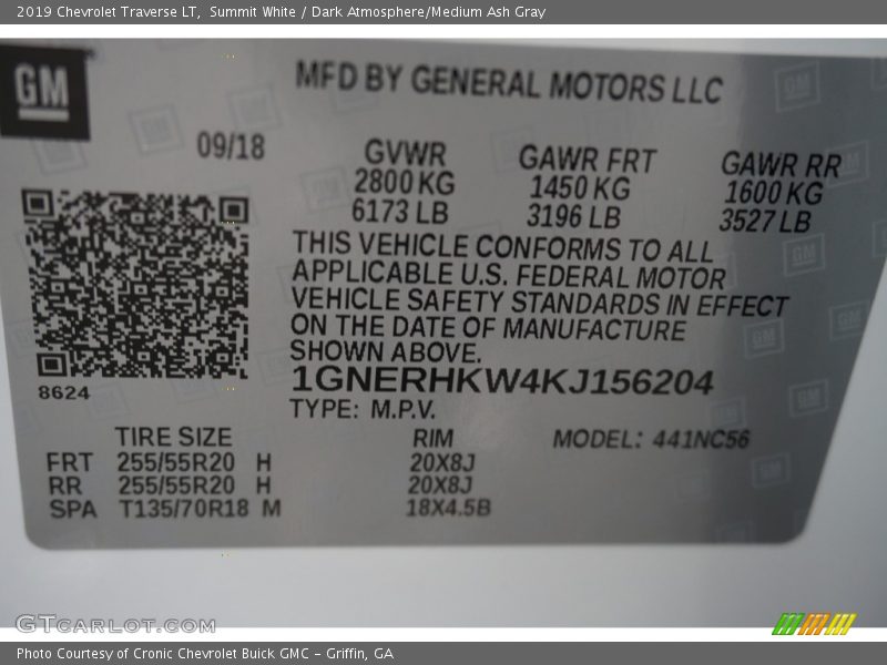 Summit White / Dark Atmosphere/Medium Ash Gray 2019 Chevrolet Traverse LT