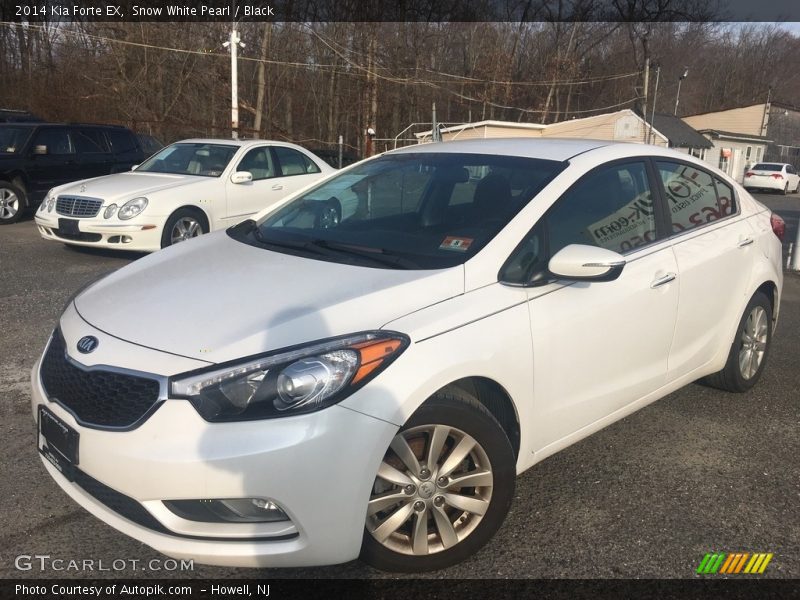 Snow White Pearl / Black 2014 Kia Forte EX