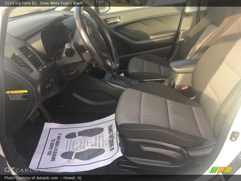 Snow White Pearl / Black 2014 Kia Forte EX