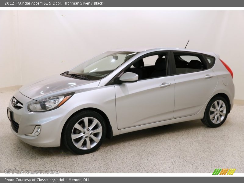 Ironman Silver / Black 2012 Hyundai Accent SE 5 Door