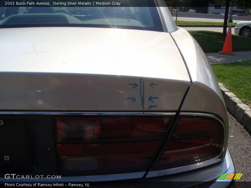 Sterling Silver Metallic / Medium Gray 2003 Buick Park Avenue