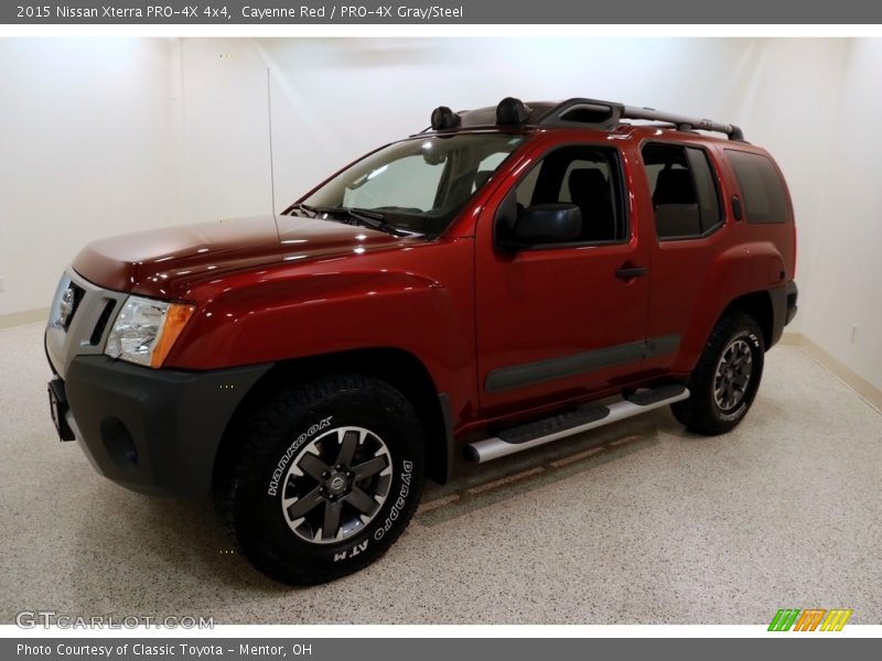 Cayenne Red / PRO-4X Gray/Steel 2015 Nissan Xterra PRO-4X 4x4